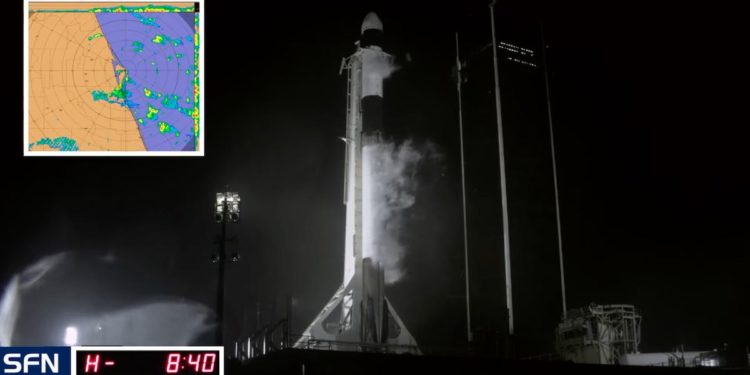 Storms force scrub of SpaceX launch to resupply space station