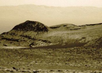 On the up and up, the view just keeps getting better: Sols 3953-3954