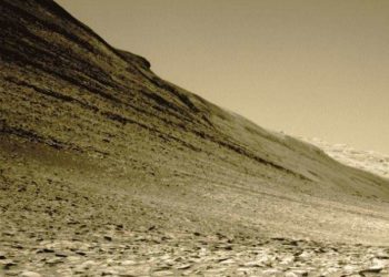 Curiosity Needs an Altitude Adjustment: Sols 3955-3956