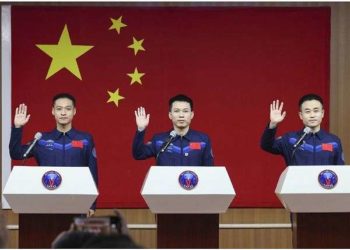 China to send youngest-ever crew to space station