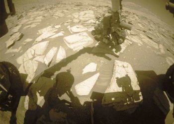 Cliffhangers go by the name of ‘Stand By’ in Mission Ops: Sols 3980-3981