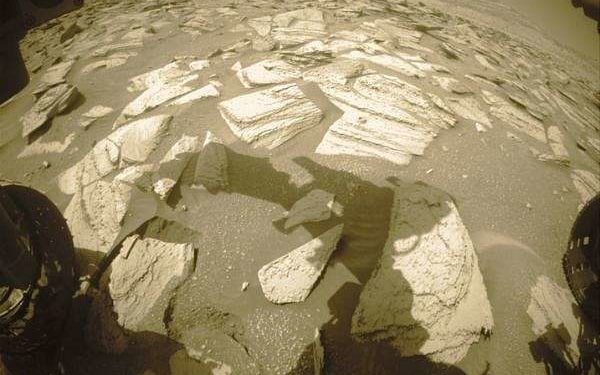 NASA’s Curiosity Rover Captures a Martian Day, From Dawn to Dusk