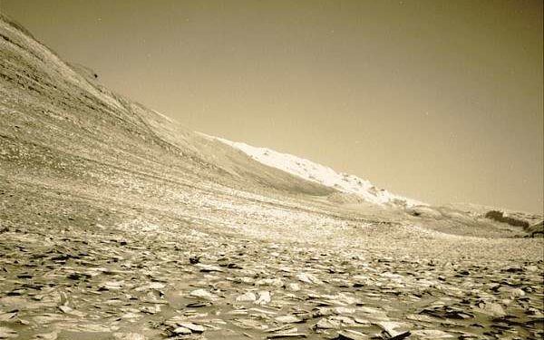 MAHLI Marathon: Sols 4025-4027