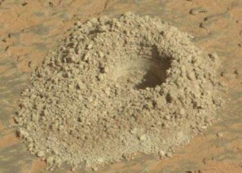 In The Presence Of Royalty: Sols 4112-4113