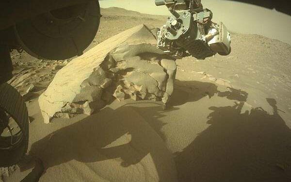 Bunsen Peak Piques Interest