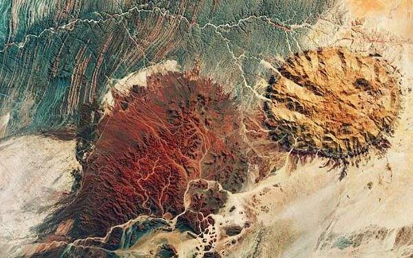 Namibian terrain captured by Copernicus satellite resembles Martian landscape