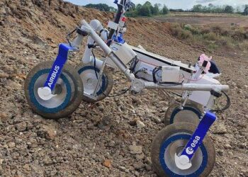 Rover trials demonstrate autonomous sampling capabilities in UK quarry