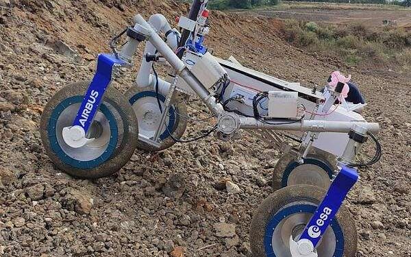 Rover trials demonstrate autonomous sampling capabilities in UK quarry