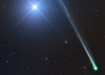 How to see Comet C/2025 R2 (SWAN) shine in the October sky