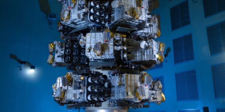 SpaceX launches 21 Lockheed Martin satellites for ‘Transport Layer’ military network