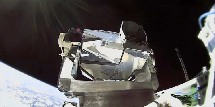 Starlink mini lasers to link Muon Space satellites for near real-time connectivity