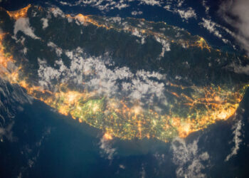 Taiwan should build a space-enabled kill web, not big warships