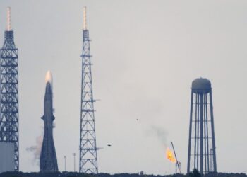 Intense solar storm delays Blue Origin launch of NASA Mars probes