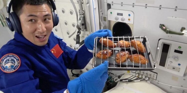 Watch Chinese astronauts enjoy ‘1st ever space BBQ’ from Tiangong’s brand-new oven (video)