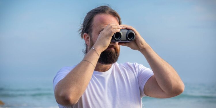 Canon 8×20 IS binocular review