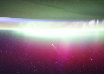 ISS astronauts see comet Lemmon ‘absorbed’ by aurora | Space photo of the day for Nov. 20, 2025