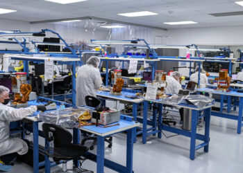 IonQ expands into space networking with acquisition of Skyloom 