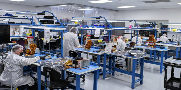 IonQ expands into space networking with acquisition of Skyloom 