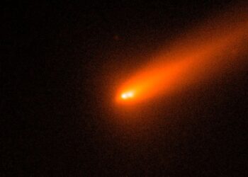 Comet C/2025 K1 (ATLAS) splits into 3 pieces after a close brush with the sun (video)