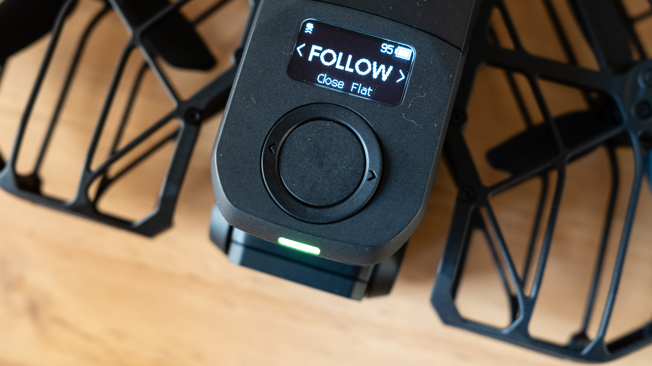 HoverAir X1 PROMAX screen and button detail