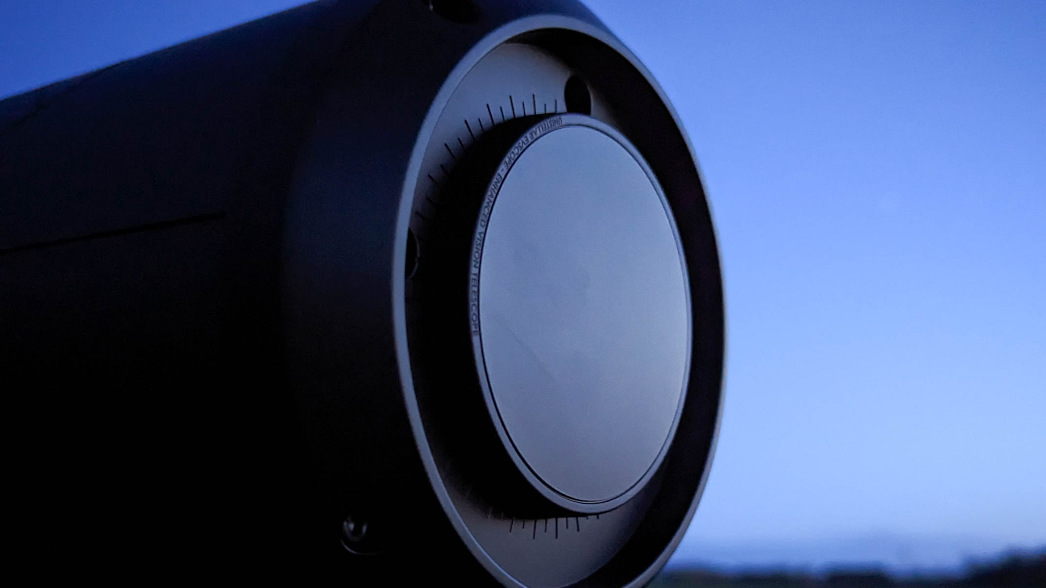 Close-up of the focusing wheel of the eQuinox 2 smart telescope.