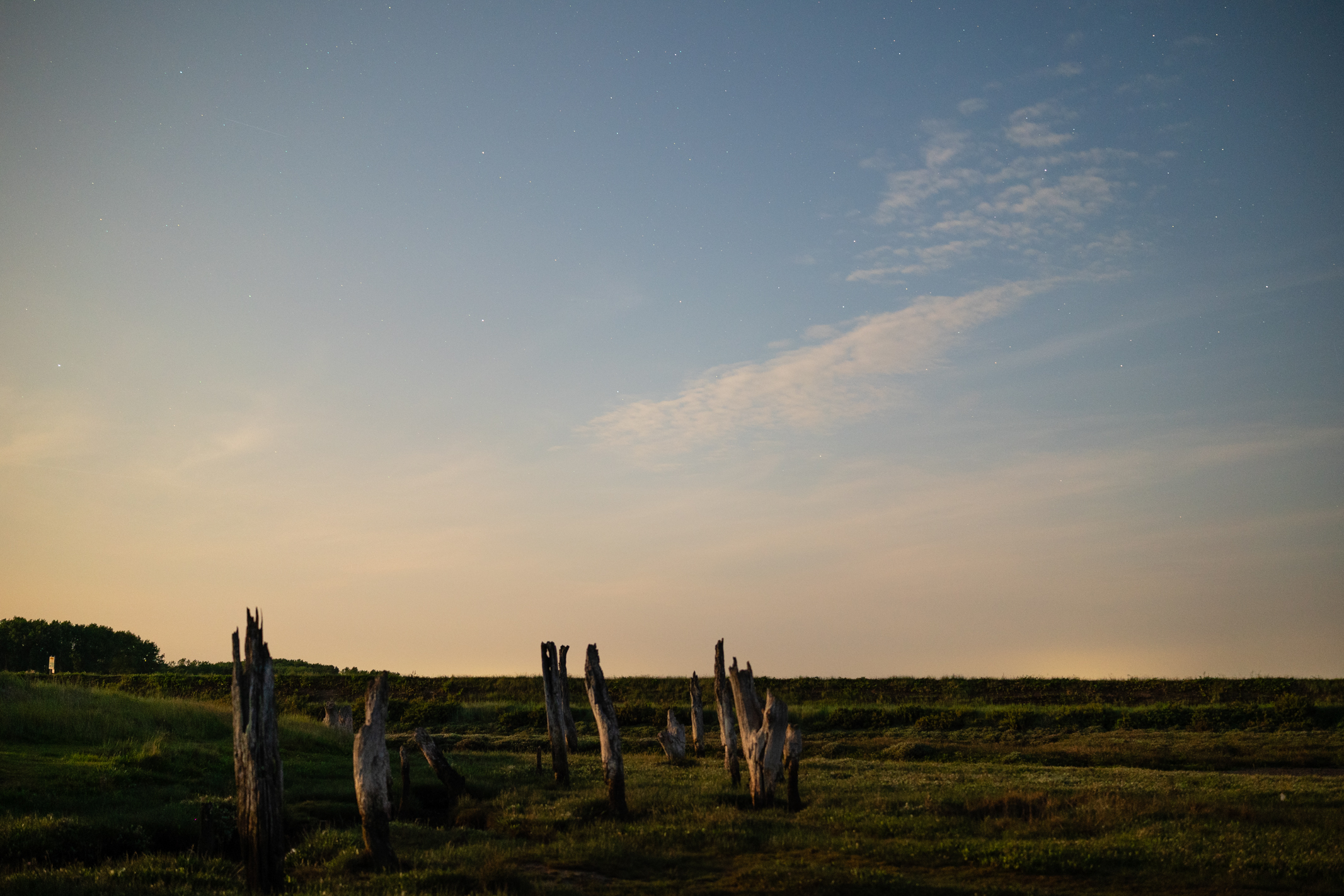 Photo of wooden posts taken with the Viltrox AF 27mm f/ 1.2 Pro under the June 2025 strawberry moon