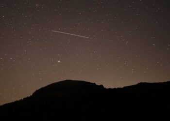 The Leonid meteor shower peaks tonight: Here’s where to look for ‘shooting stars’