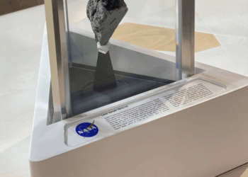 Accelerate U.S. lunar exploration with a robotic sample return campaign