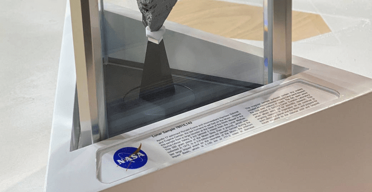 Accelerate U.S. lunar exploration with a robotic sample return campaign