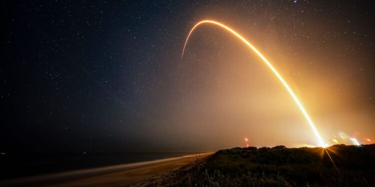 SpaceX launches Starlink satellites on its 150th Falcon 9 mission of the year (video)