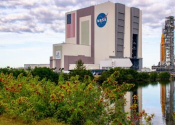 NASA moves critical fueling test for Artemis 2 moon rocket up to Jan. 31