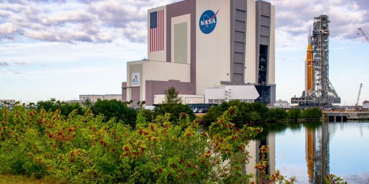 NASA moves critical fueling test for Artemis 2 moon rocket up to Jan. 31