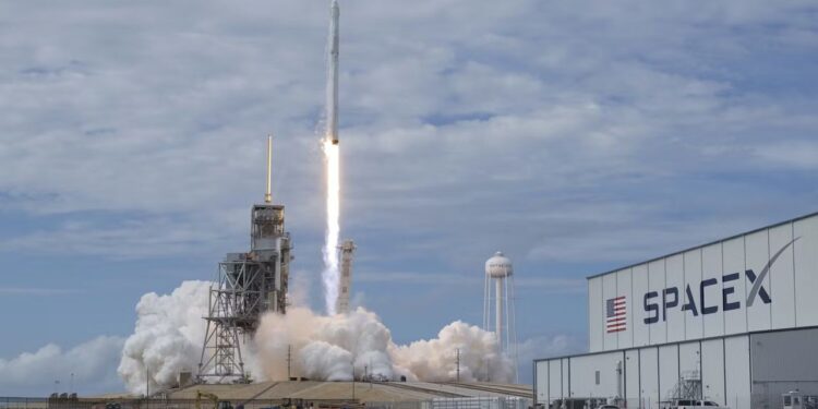 A Plan B for space? On the risks of concentrating national space power in private hands