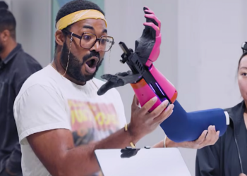 Sci-fi shooter ‘Marathon’ comes to life in hilarious marketing prank (video)