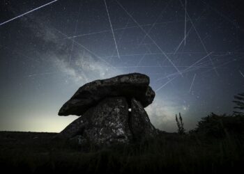 SpaceX plan for 1 million orbiting AI data centers could ruin astronomy, scientists say