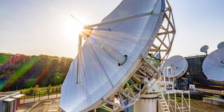 Missile strike hits SES teleport in Israel