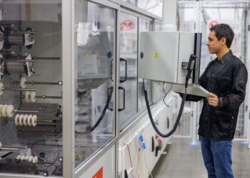 Space boom strains supply chain, industry report warns