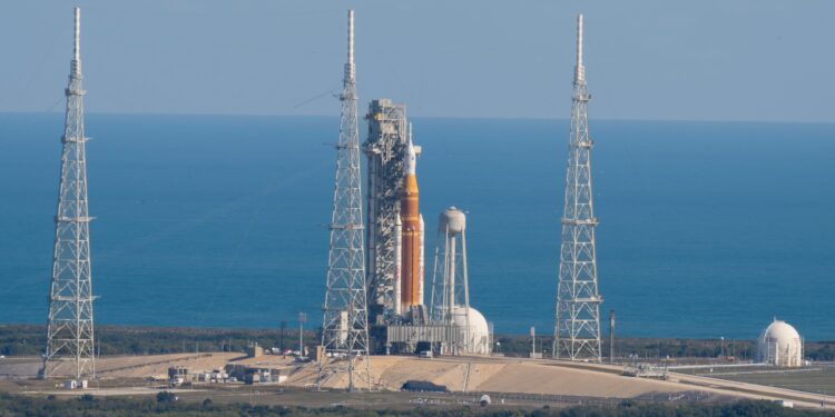 The perils of political impatience in the Artemis program