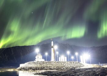 Rocket shines under the northern lights | Space photo of the day for March 25, 2026