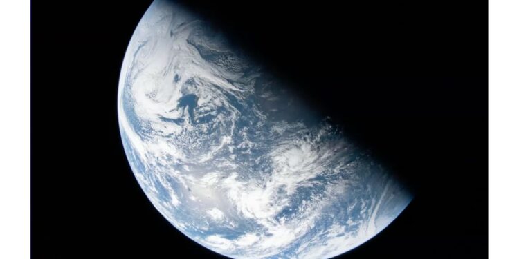 It’s official: NASA’s Artemis 2 moon mission will break humanity’s all-time distance record