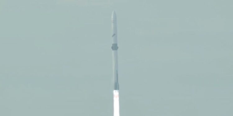 Blue Origin’s huge New Glenn rocket grounded after launch mishap