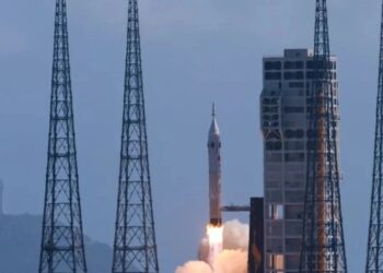 Fueling test suggests imminent debut of China’s reusable Long March 10B rocket