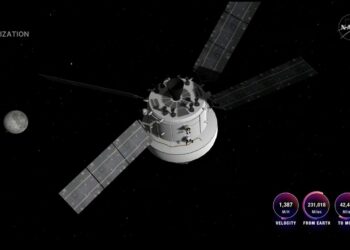 Humanity is back at the moon! Artemis 2 astronauts arrive in lunar space