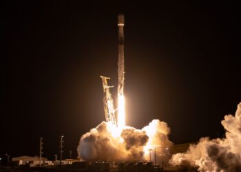 SpaceX quietly files for big bang IPO