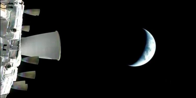 Artemis 2 heads to the moon