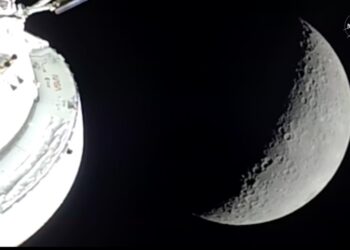 Artemis 2 swings around the moon