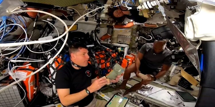 An Artemis 2 astronaut took a ‘bath’ on camera on the way to the moon. Mission Control’s reaction was priceless (video)