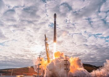 FAA to begin collecting user fees for commercial launches and reentries