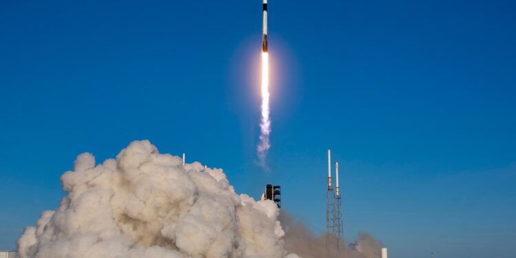Falcon 9 launches Cygnus cargo spacecraft to the ISS