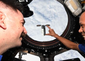 NASA astronauts joke around with an optical illusion on the ISS | Space photo of the day for April 15, 2026
